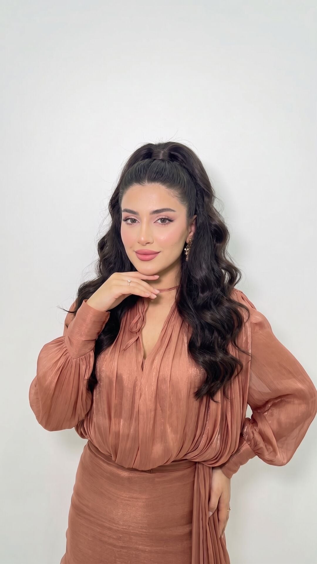 GÜL KURUSU ŞİFON BÜZGÜLÜ MİNİ DAR KALIP ABİYE ELBİSE 42