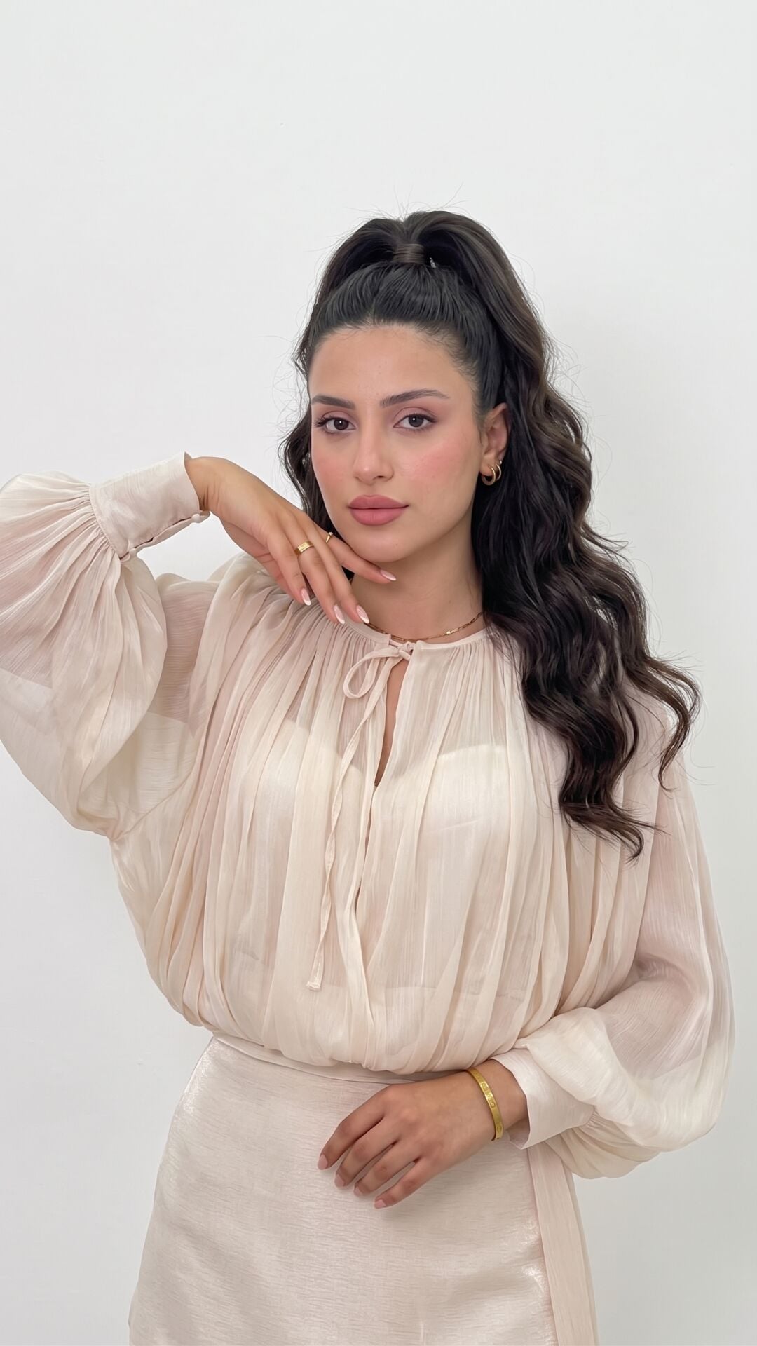 KREM ŞİFON BÜZGÜLÜ MİNİ DAR KALIP ABİYE ELBİSE