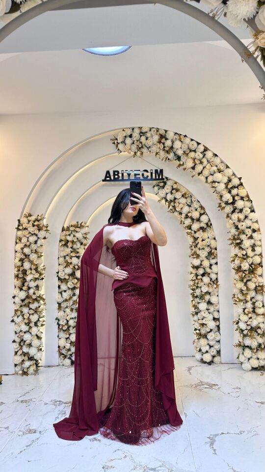 STRAPLEZ PELERİNLİ BALIK ABİYE BORDO 38