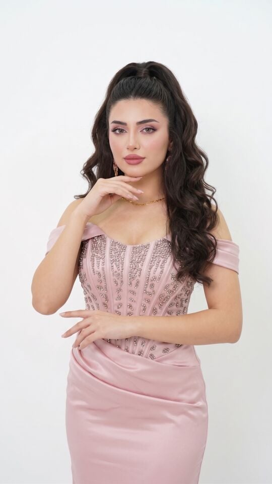 PEMBE DÜŞÜK KOL STRAPLEZ KORSE GÖRÜNÜMLÜ TAŞLI ABİYE