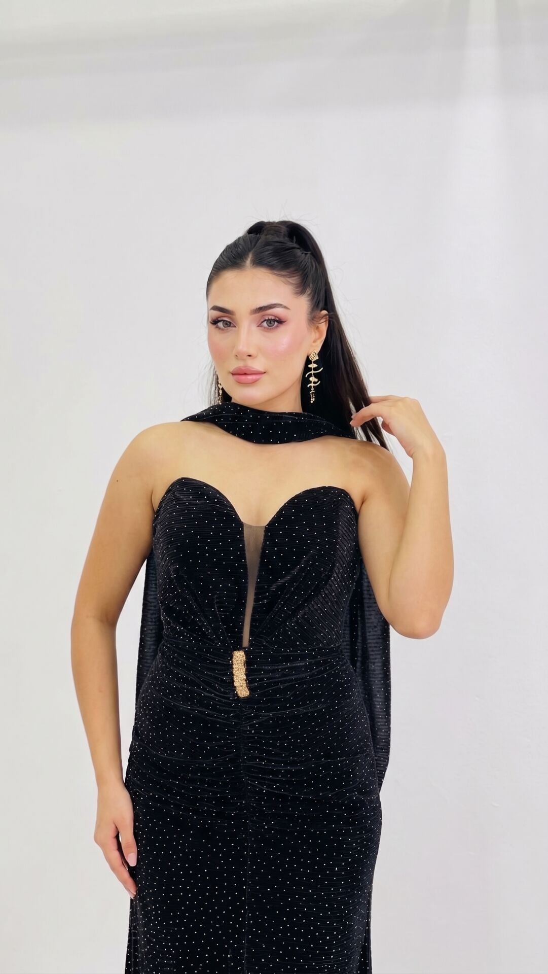 SİYAH STRAPLEZ FULARLI PENYE TAŞLI BALIK ABİYE 38