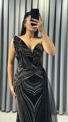 Full taş işlemeli straplez v yaka balık basen kısmı uzun tül detaylı  Siyah  Abiye 44