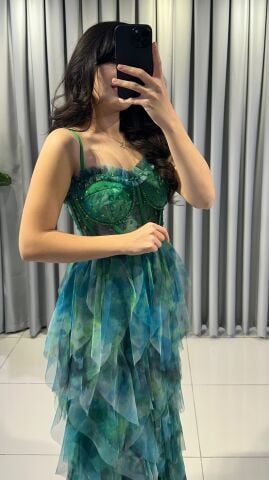 İnce Askılı Mendil fırfırlı Tül detaylı korseli üzerinde mink boncuk taş işlemeli uzun maksi boy  Yeşil ABİYE 36 - YEŞİL