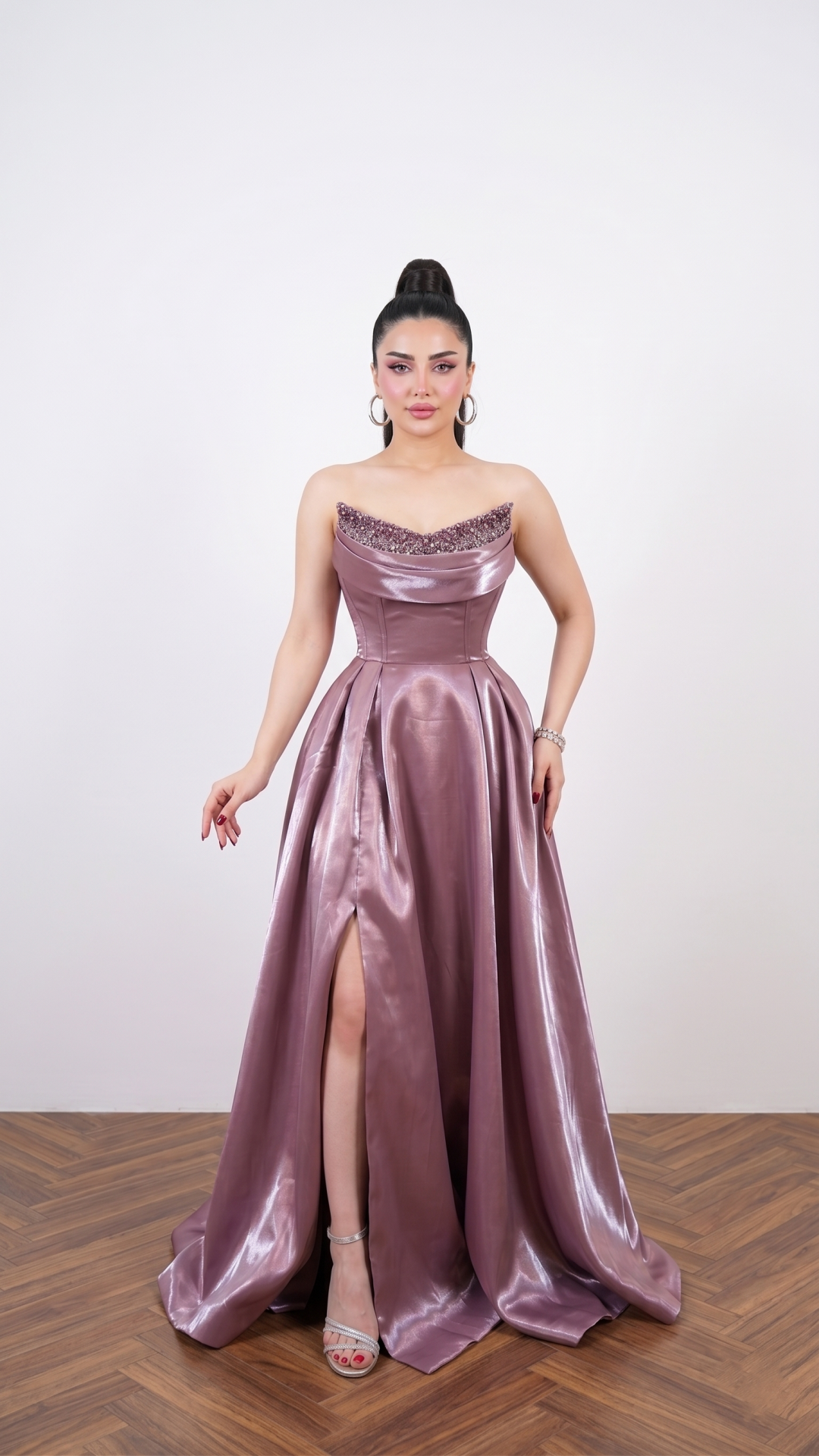 STRAPLEZ TAŞ DETAYLI SATEN LİLA ABİYE 36