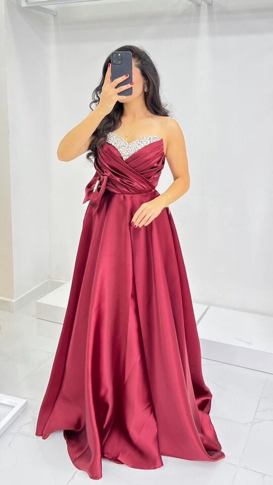 BORDO KURDELE DETAYLI SATEN ABİYE 38