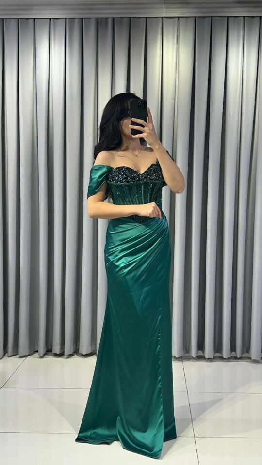 SATEN KOLLARI DÜŞÜK YEŞİL TASARRIM ABİYE 42