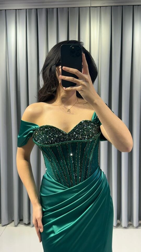 SATEN KOLLARI DÜŞÜK YEŞİL TASARRIM ABİYE 36