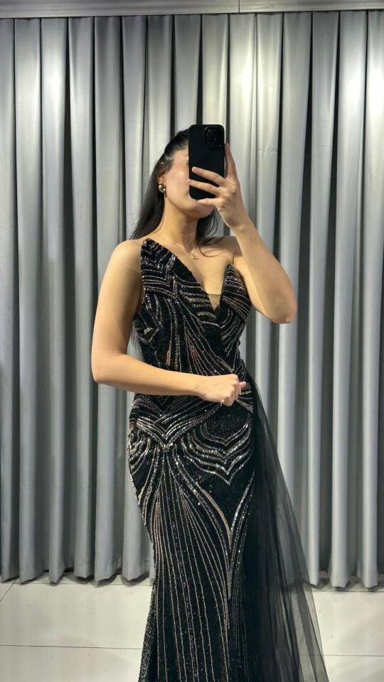 TAŞ İŞLEMELİ BALIK BEL KISMI SİYAH  ABİYE 44