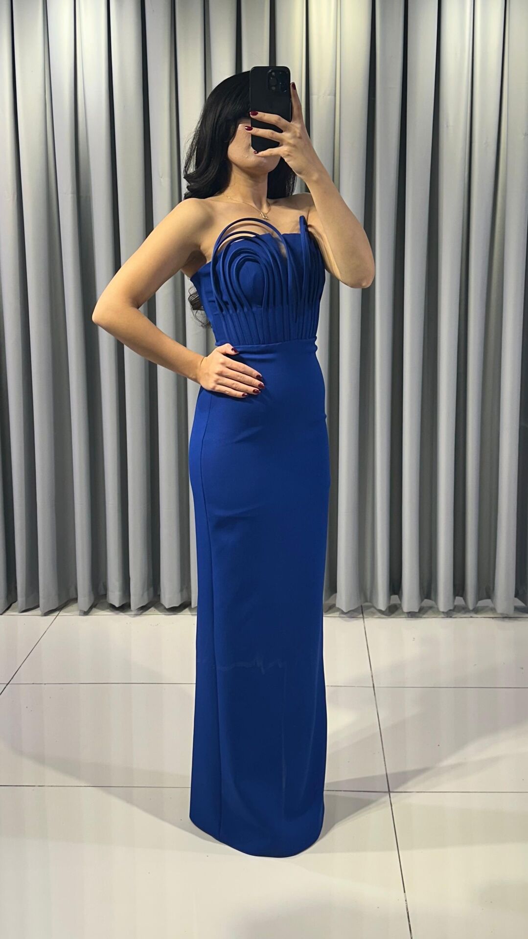 Vücuda oturan, düz kesimli, yere kadar uzanan korse üstlü uzun Mavi  Abiye elbise. 42