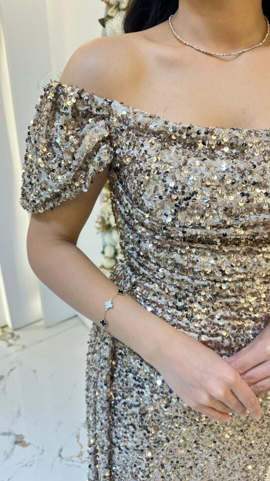 MODONNA YAKA PUL PAYET  GOLD ABİYE