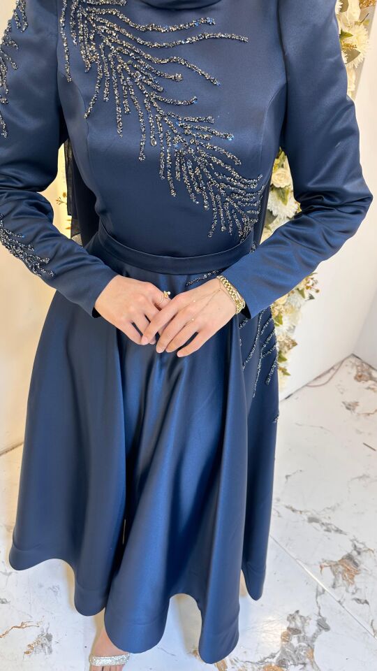 LACİVERT SALKIM İŞLEMELİ ABİYE 38