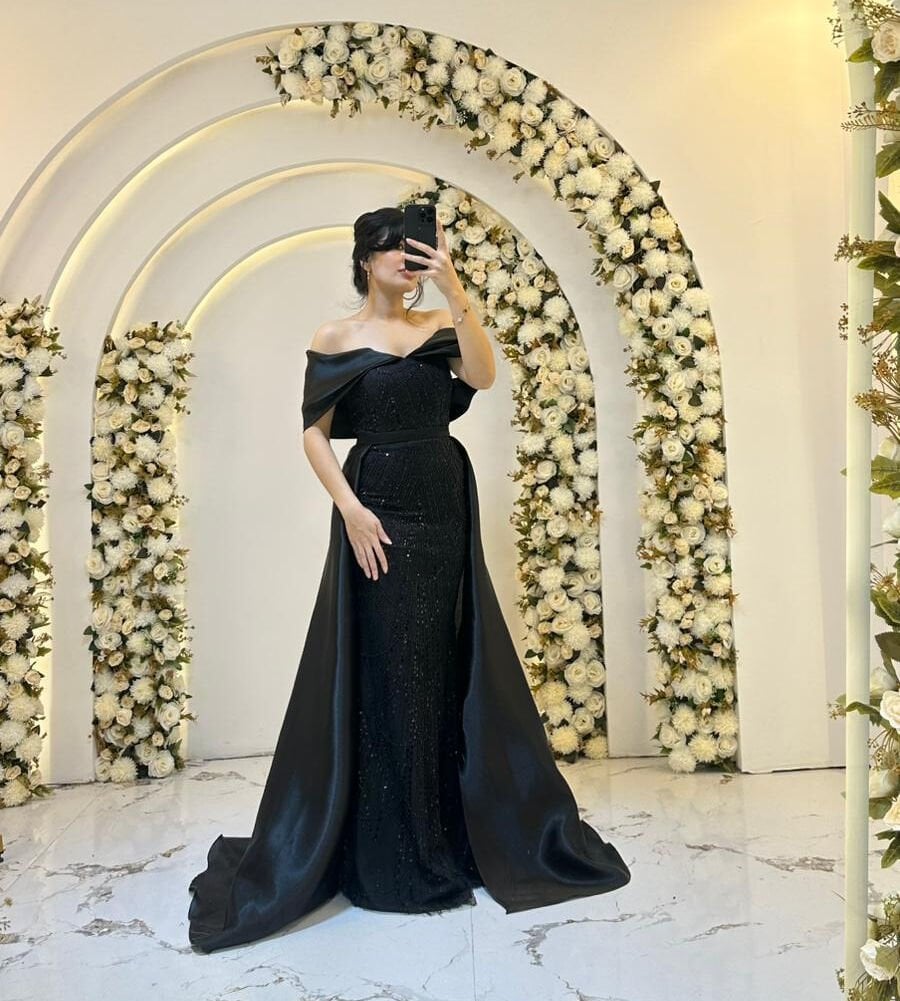 BALIK UZUN PELERİN SİYAH ABİYE 44