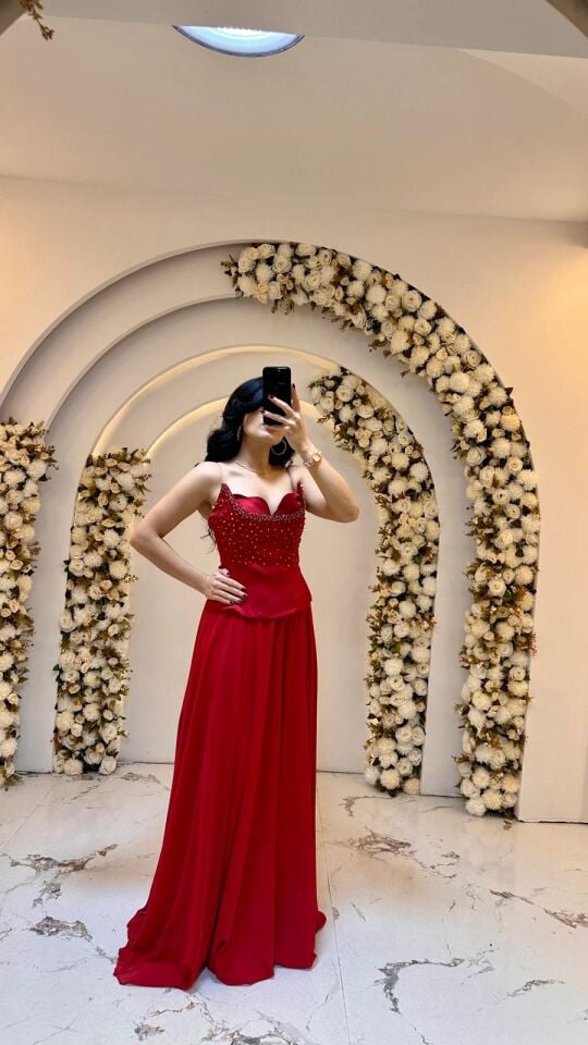 İNCE ASKILI KALP YAKA A KESİM KIRMIZI ABİYE 38