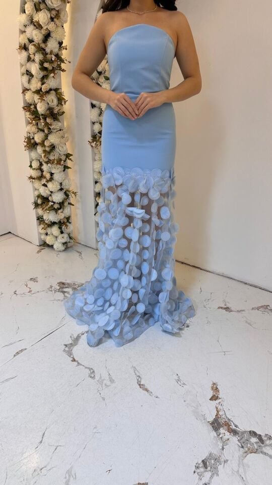 STRAPLEZ KESİM DİZ BOYU TÜL İŞLEMELİ  MAVİ  ABİYE 44