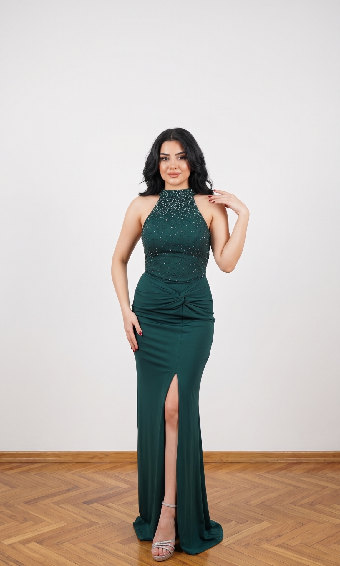 ZÜMRÜT YEŞİLİ HALTER YAKA  İNCİLİ ABİYE 44