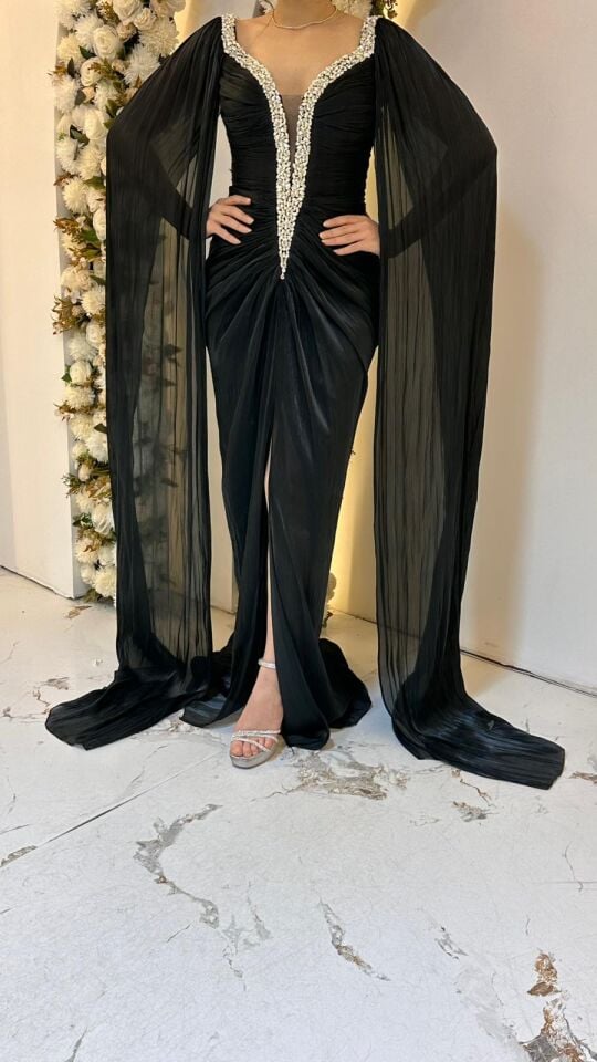 SİYAH PELERİN KOL ABİYE 44