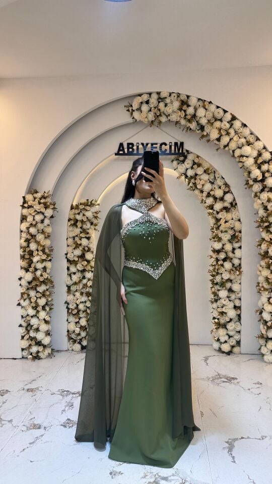 HAKİ YEŞİL PELERİNLİ TAŞ ABİYE 44