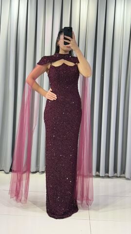 Payetli, uzun, askılı ve tül pelerinli Bordo Abiye 44