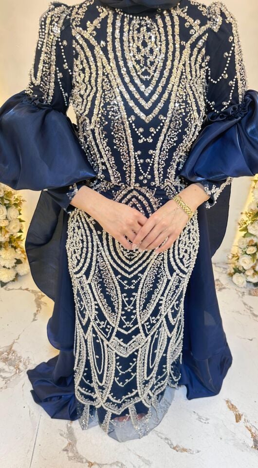 LACİVERT NAKIŞ İŞLEMELİ BALON KOL PELERİNLİ ABİYE 44