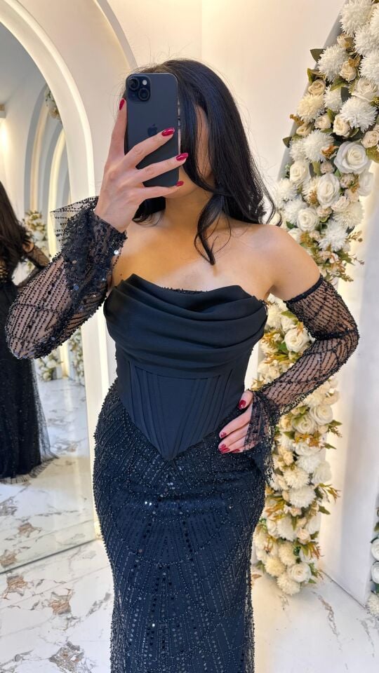 STRAPLEZ KOL DETAY UZUN BONCUKLU ABİYE SİYAH 44