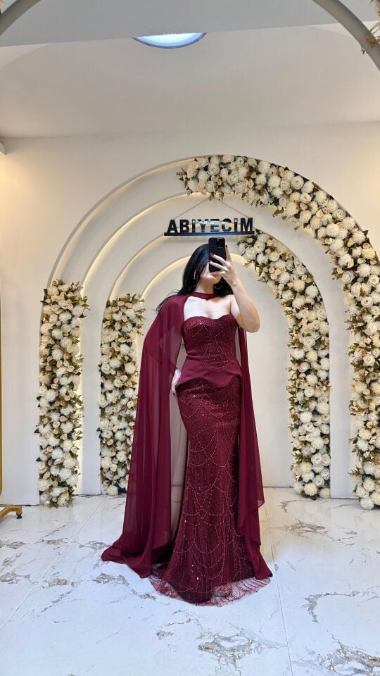 STRAPLEZ PELERİNLİ BALIK ABİYE BORDO 42