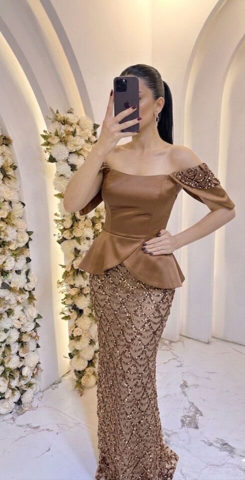 HARDAL SARI  DÜŞÜK KOL İŞLEMELİ SATEN ABİYE 40